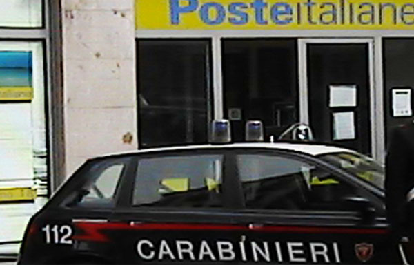 Rapinato dipendente poste a Pizzo, aveva denaro per pensioni: fermato autore
