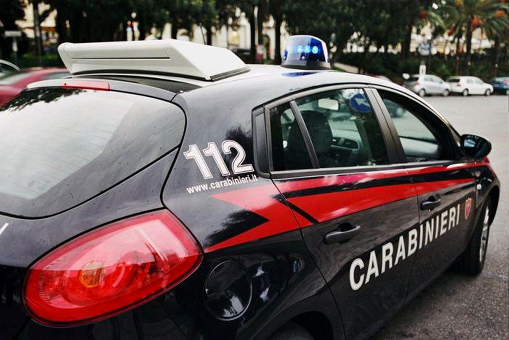 carabinieri-1129a5590cc8ff_1aa8d.jpg