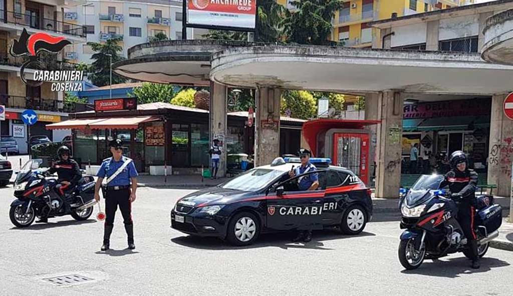 Arrestato 29enne a Cosenza per atti sessuali con minore 
