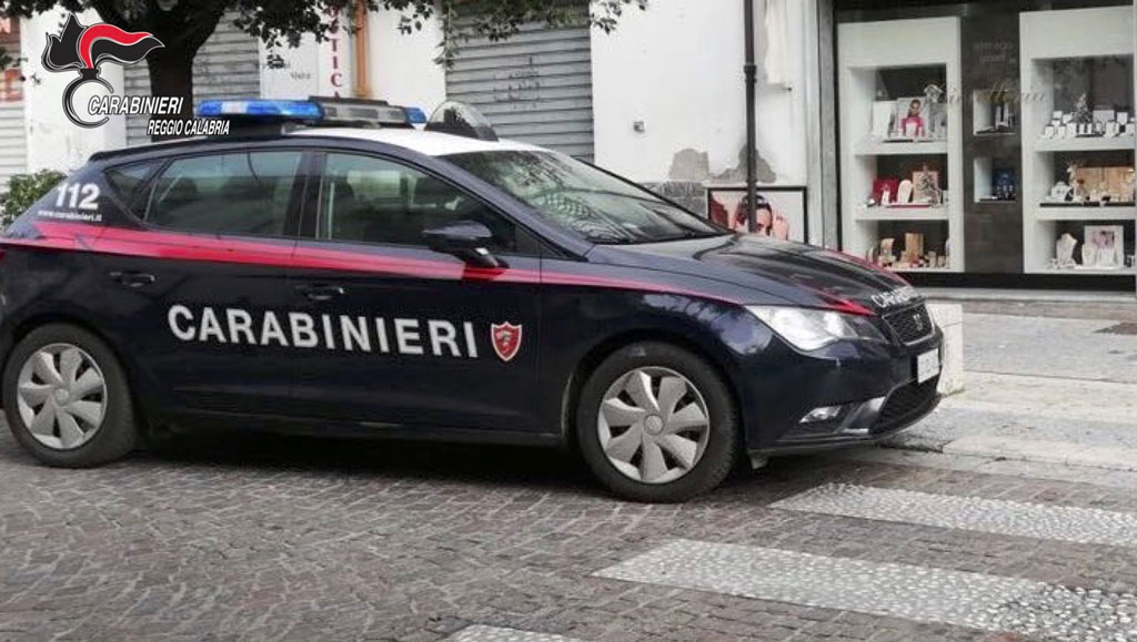 Torna a rubare in stessa gioielleria di un mese prima a Melito Porto Salvo, fermato dai carabinieri  