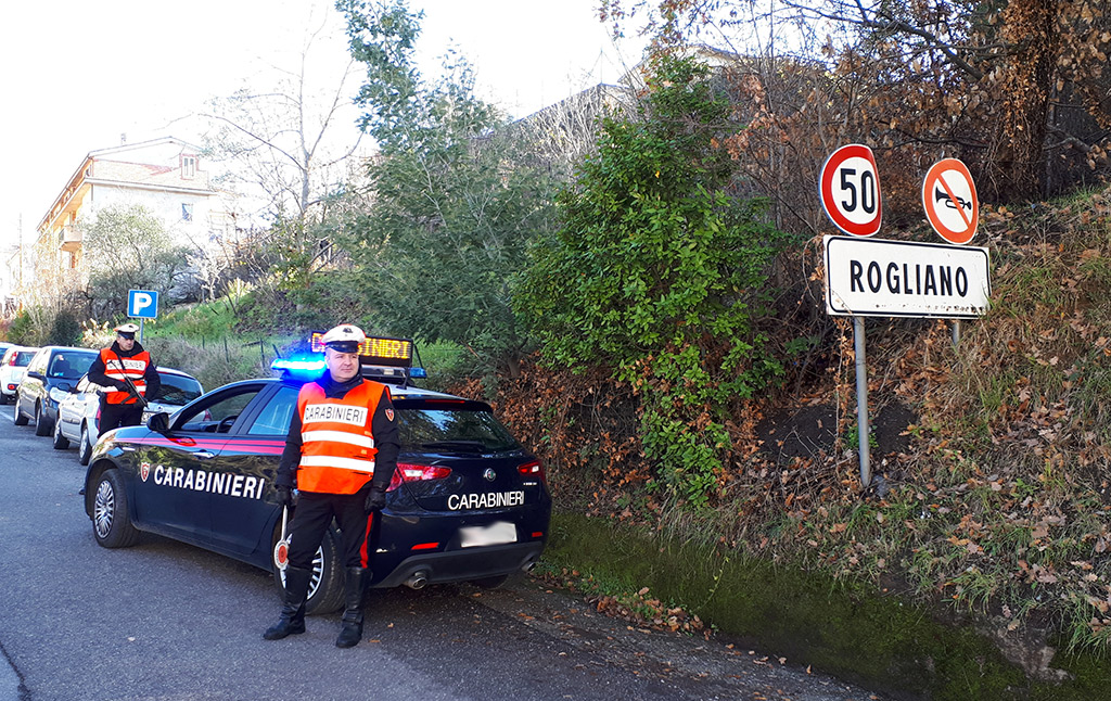 Investe una donna e scappa a Rogliano, denunciato 42enne
