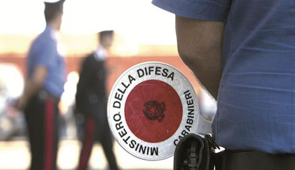 Gli sparano in strada nel Lecchese, muore 47enne di Belcastro