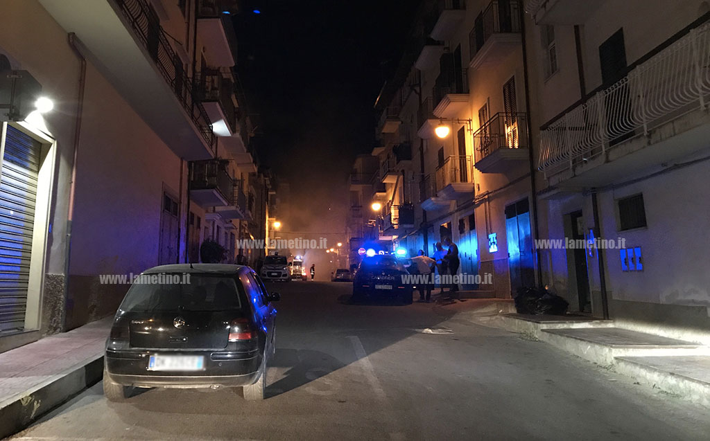 carabinieri-auto-fiamme-via-gorizia.jpg