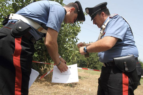 Fanno esplodere casa campagna con bombole gas nel vibonese, avviate indagini