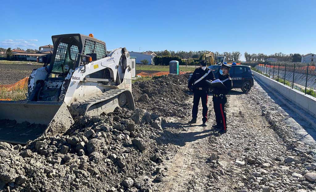 Controllo dei Carabinieri a Botricello in cantiere per realizzazione di un’opera pubblica, sanzioni per oltre 7mila euro