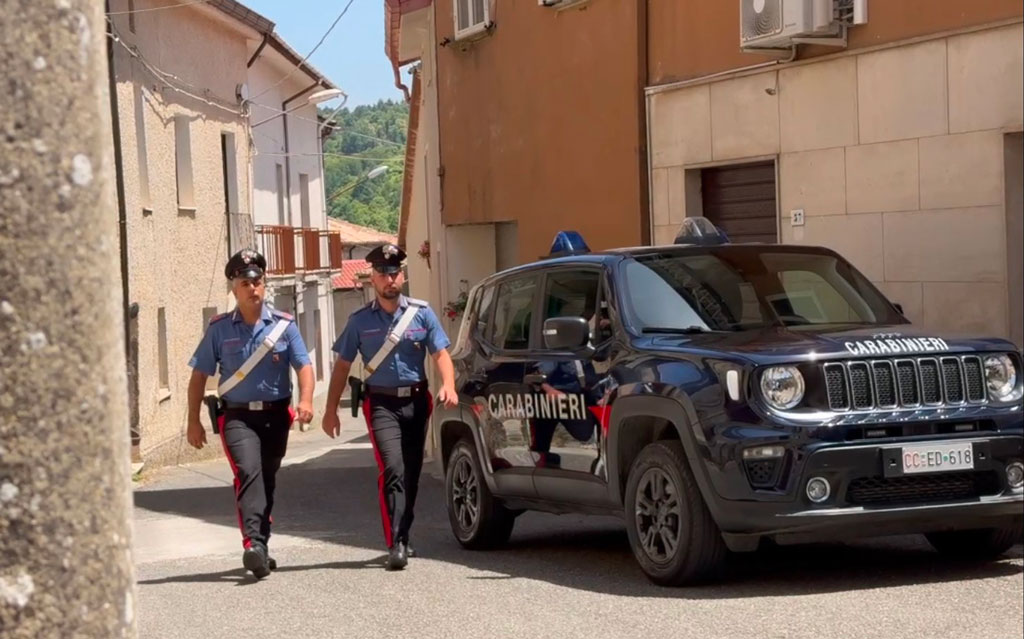 carabinieri-centro-storico-carlopoli_1b82c.jpg