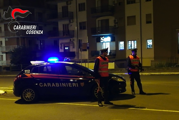 Ambulante ferito con colpi di pistola a Scalea, fermato presunto autore