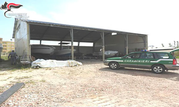 Capannone sequestrato demolito da proprietario nel crotonese