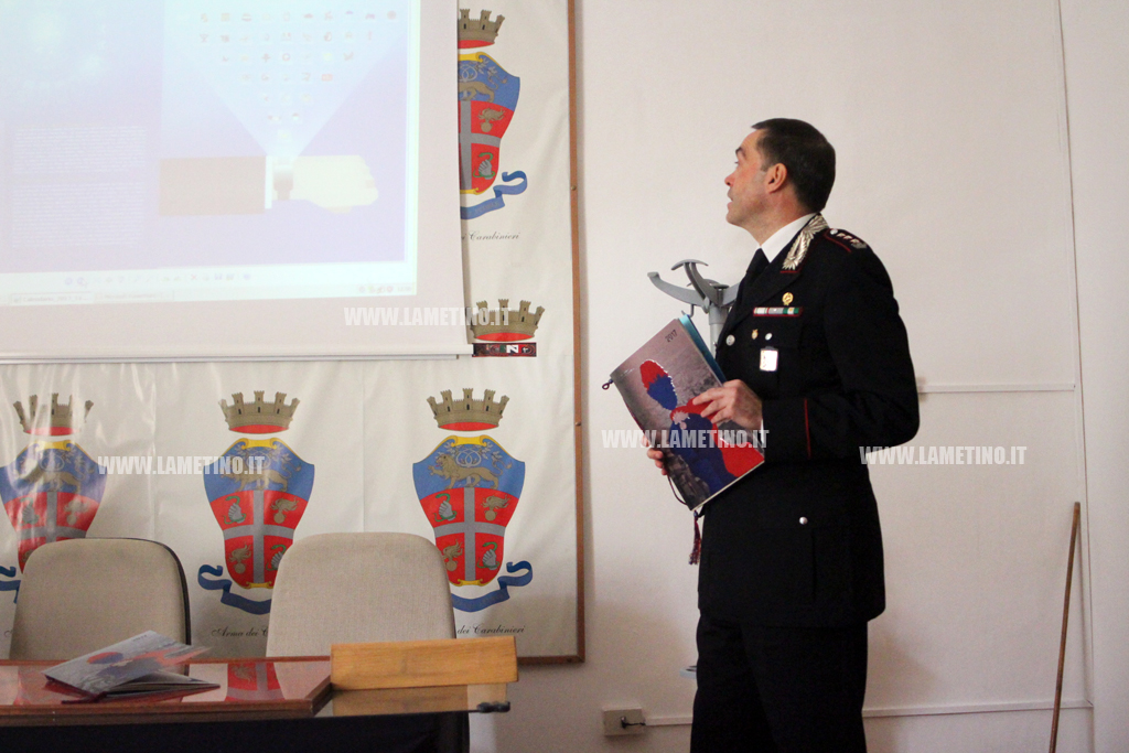 carabinieri-cz-calendario-2017.jpg
