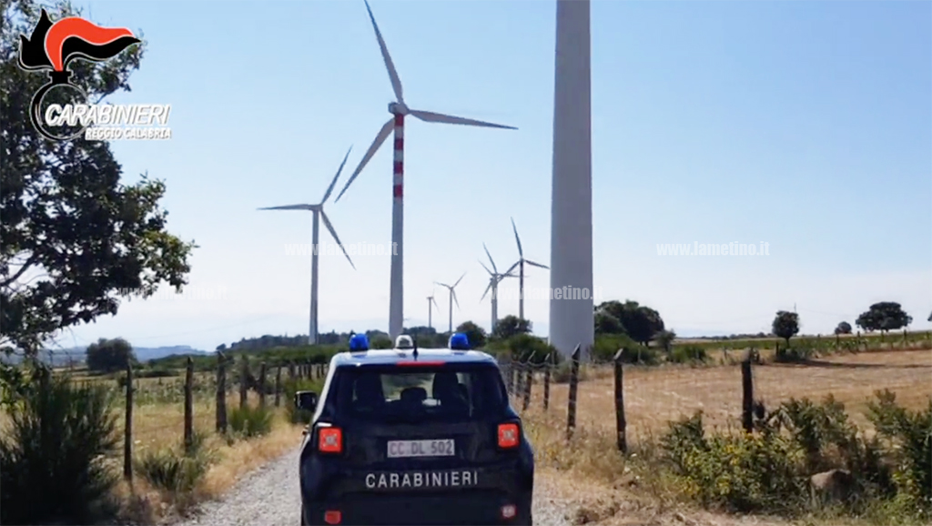 carabinieri-eolico1.jpg