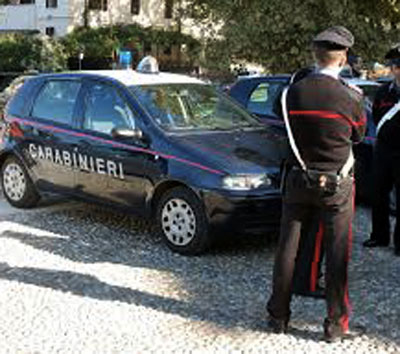 Calabria: Minaccia coppia omosessuale ed uno dei due ha un infarto e muore. Arrestato aggressore