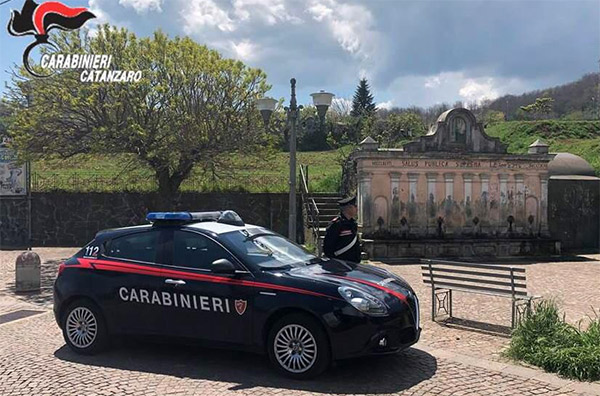 Trovato con eroina nella tasca dei pantaloni, arrestato giovane a Girifalco