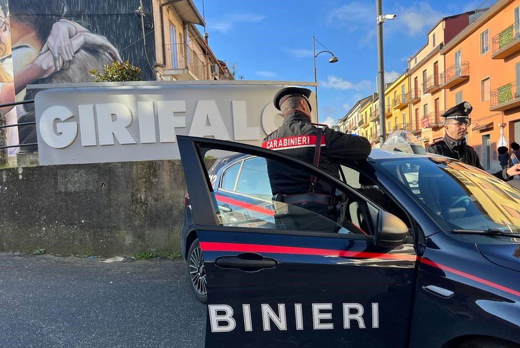 In casa con dosi marijuana, hashish e un proiettile: giovane di Girifalco ritorna in libertà