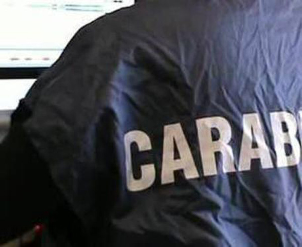 Abusi e maltrattamenti su figlia minorenne, arrestato nel cosentino