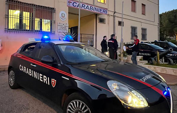 Indebita percezione Reddito di Cittadinanza, 60 denunce a Isola Capo Rizzuto: tra loro anche condannati per associazione mafiosa