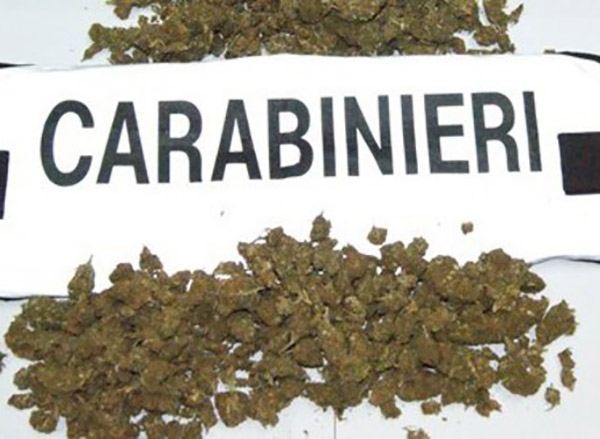 Aveva 700 gr marijuana in casa, arrestato 63enne nel reggino