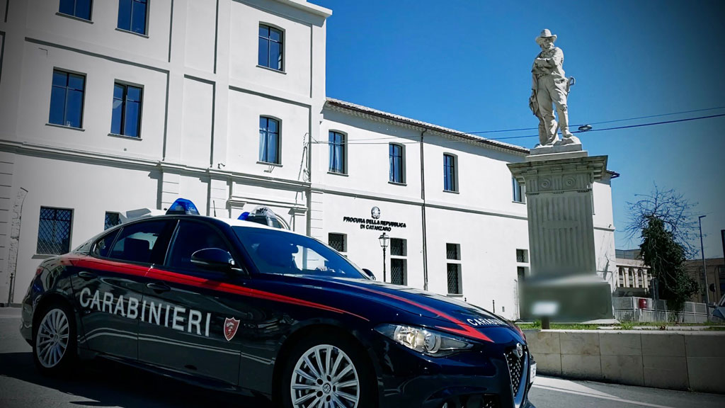 carabinieri-procura-cz48-6b5514383bf3_f9f87.jpg