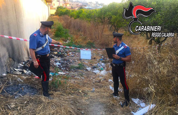 Tenta d'incendiare terreno su SS18, arrestato dai carabinieri a Gioia Tauro