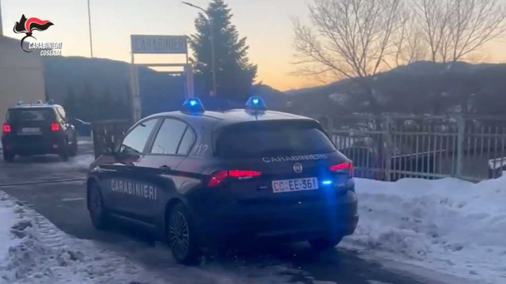 Abusi sessuali su minori a San Giovanni in Fiore, tre misure cautelari: coinvolti anche i genitori
