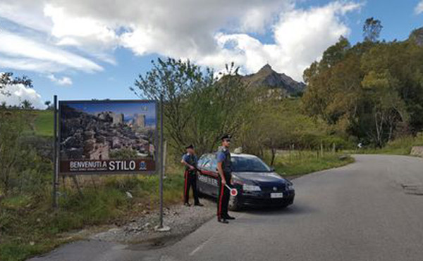 carabinieri-stilo-.jpg