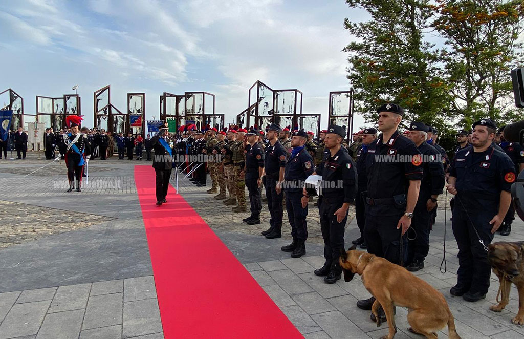 carabinieri.17.46_d812a.jpg