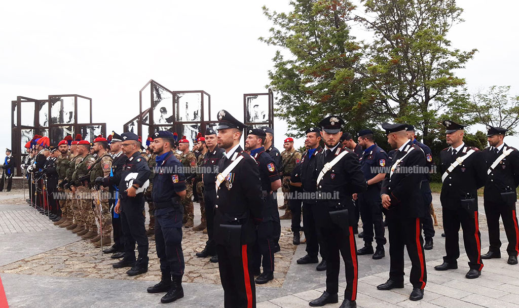 carabinieri07c_3a494.jpg