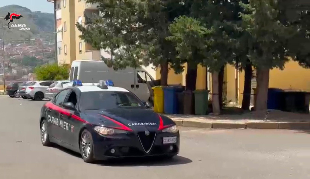 Aggressione a gruppo di extracomunitari a Cassano allo Ionio, fermato 23enne