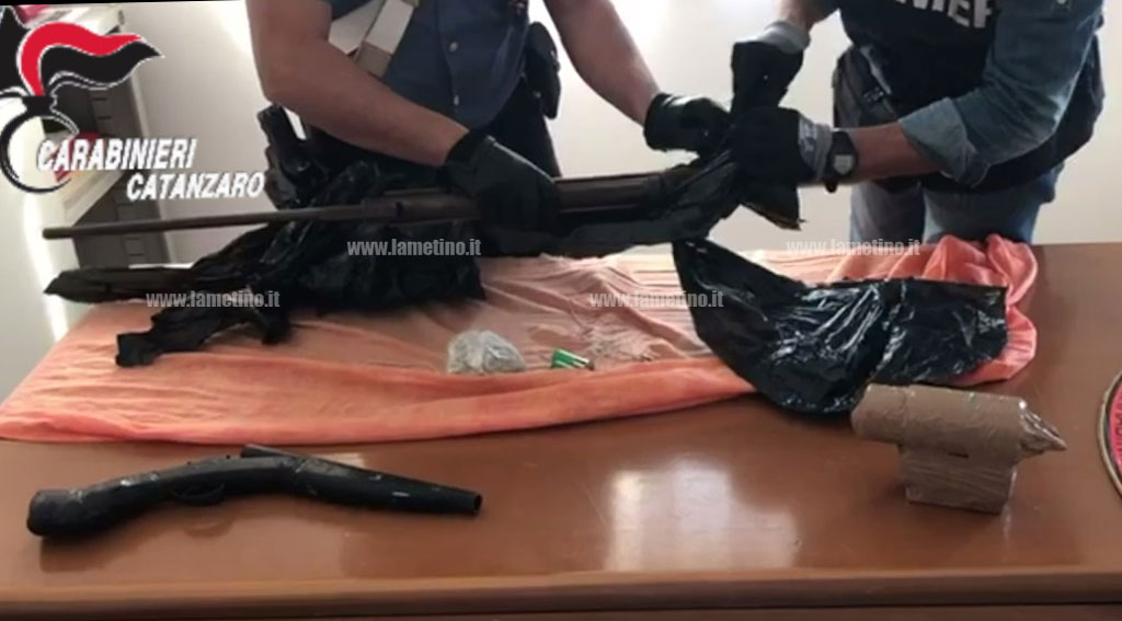 carabinieri_munizioni_fucili-ordigno_9ottobre2018.jpg