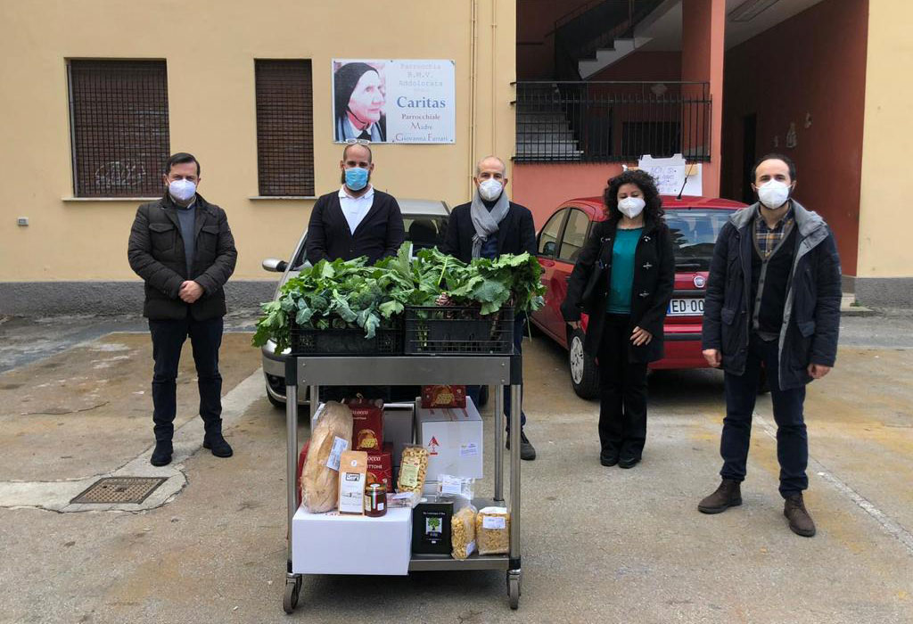 Lamezia, gesti di solidarietà da associazioni e aziende per la Caritas: la soddisfazione di don Stanizzo