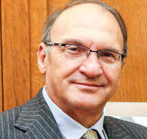 Giorno della memoria, prefetto Vibo consegna medaglie d'onore a figli deportati
