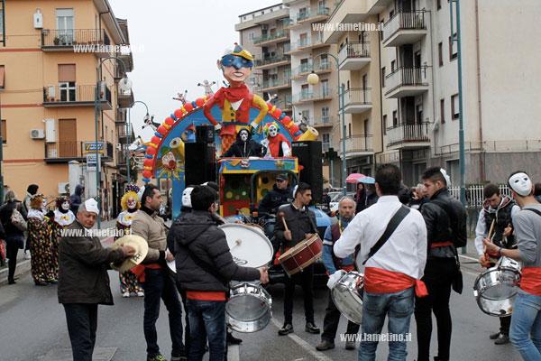 Lamezia: ancora sfilate di carri tra le vie del centro