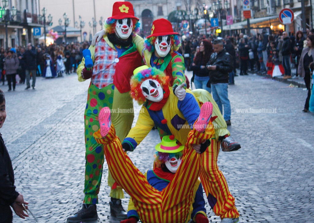 Lamezia, Carnevale 2016 maschere e allegria per il centro cittadino