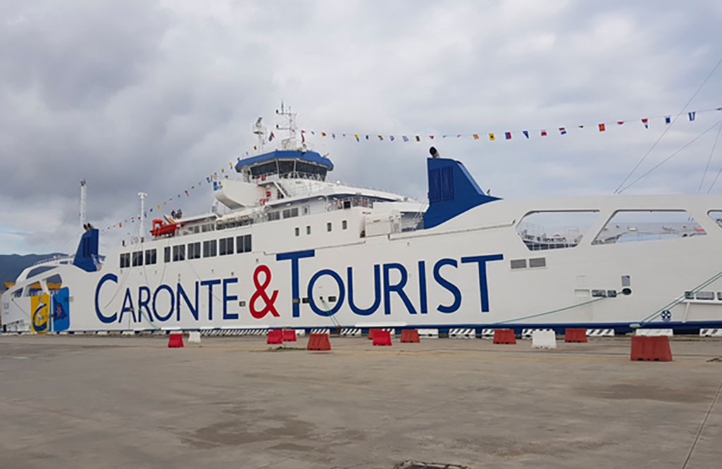 Prezzi eccessivi nel traghettamento sullo Stretto, Antitrust: sanzione di 4 milioni a Caronte & Tourist