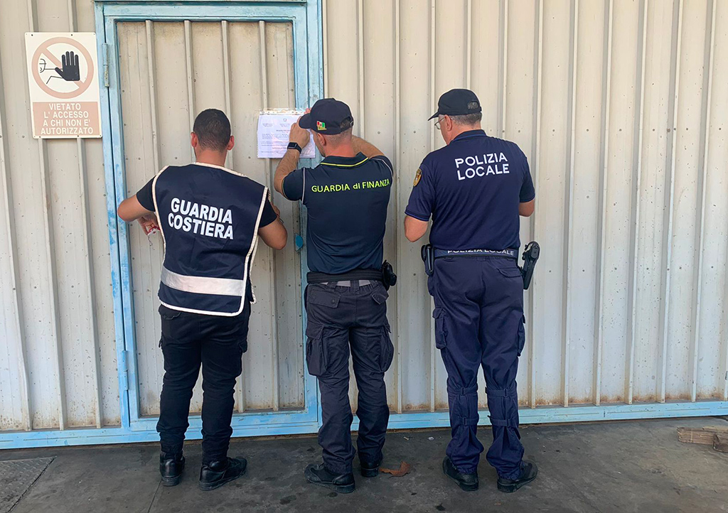 Carpenteria metallica sequestrata a Vibo Marina, denunciato titolare