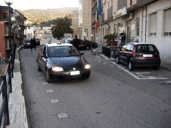 Lamezia: sorvegliato speciale guida moto senza patente, arrestato