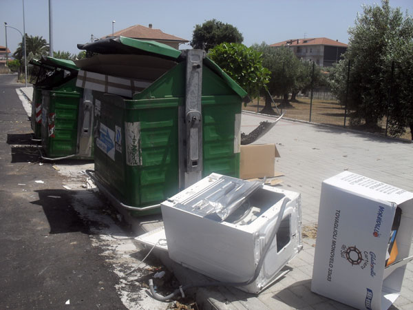 Lamezia: Associazione Quartiere Capizzaglie chiede maggiori controlli e collaborazione su rifiuti