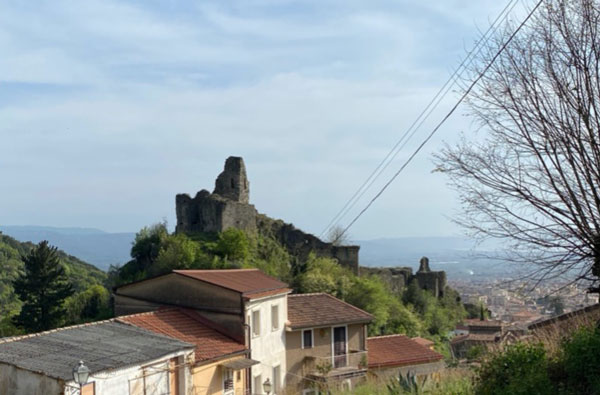 castelloo_aabbb.jpg