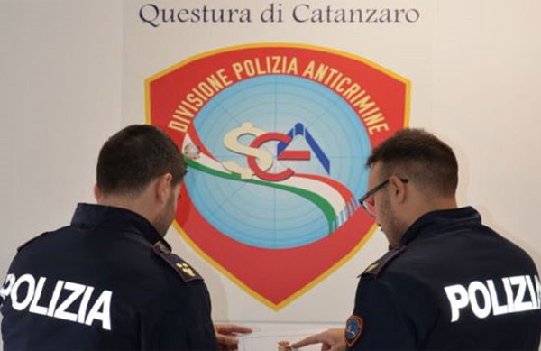 Maltrattamenti di genere e atti persecutori: il Tribunale di Catanzaro emette 16 provvedimenti di Sorveglianza Speciale