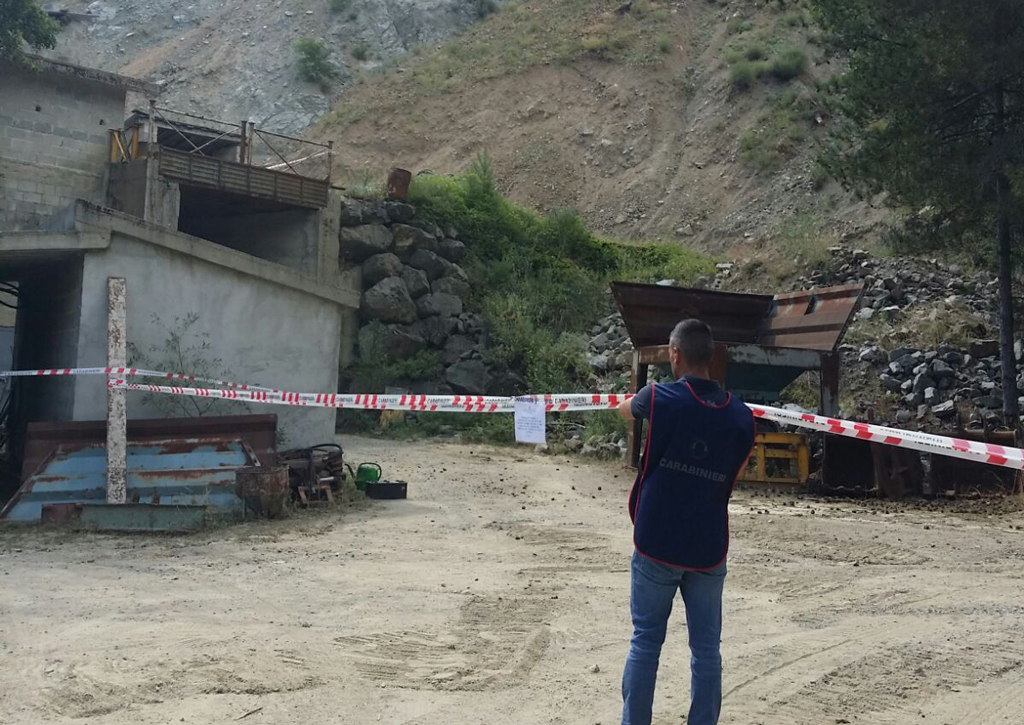 Sequestrata cava abusiva sulle sponde del lago Arvo, denunciato 78enne a San Giovanni in Fiore