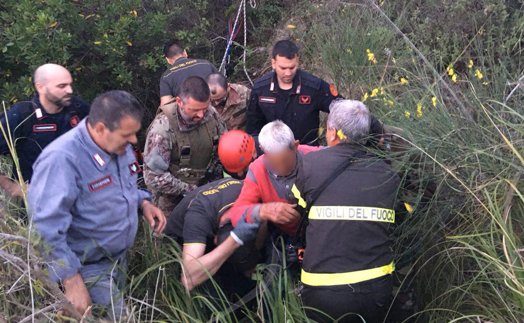 Trovato 82enne scomparso a Gioiosa Jonica, salvato da carabinieri e vigili del fuoco