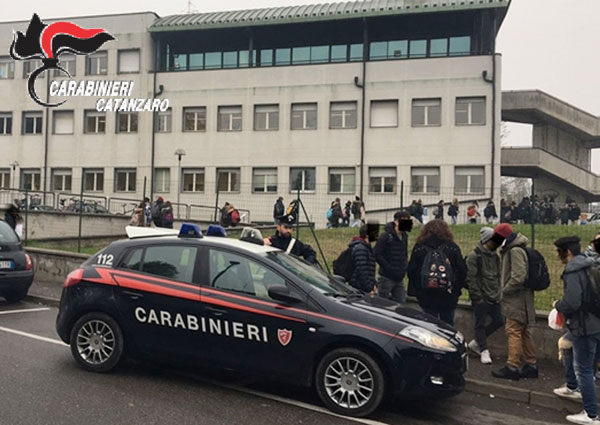 Assenteismo dalla scuola dell’obbligo, denunciati 24 genitori tra Lamezia e Catanzaro