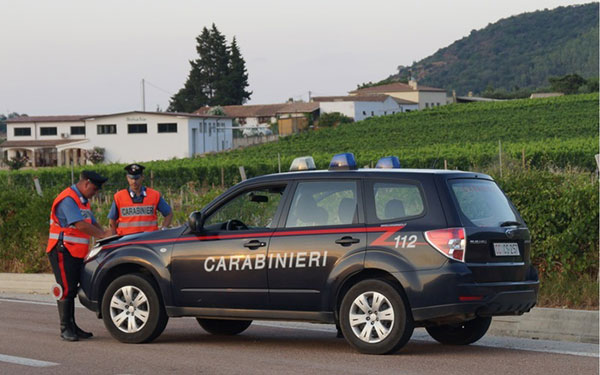 Minaccia e aggredisce la madre per futili motivi, arrestato a Catanzaro
