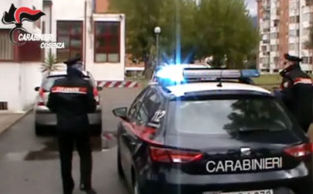 Operazione Minerva: insegnavano con falsi diplomi, 33 indagati a Cosenza - VIDEO