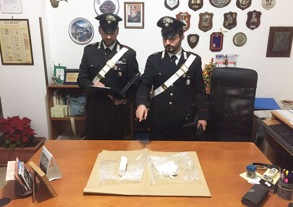 In auto con oltre mezzo chilo di cocaina, due arresti nel reggino