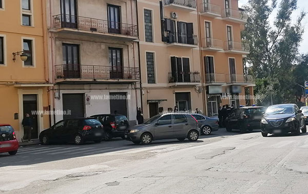 Lamezia, lite in un locale fra due donne: intervengono i carabinieri