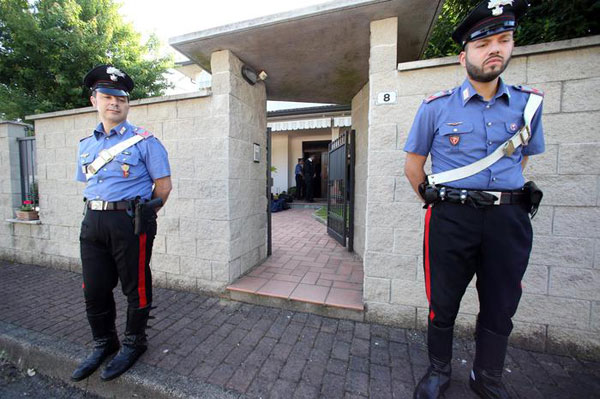 Ottantenne rapinata in casa da 2 persone nel cosentino