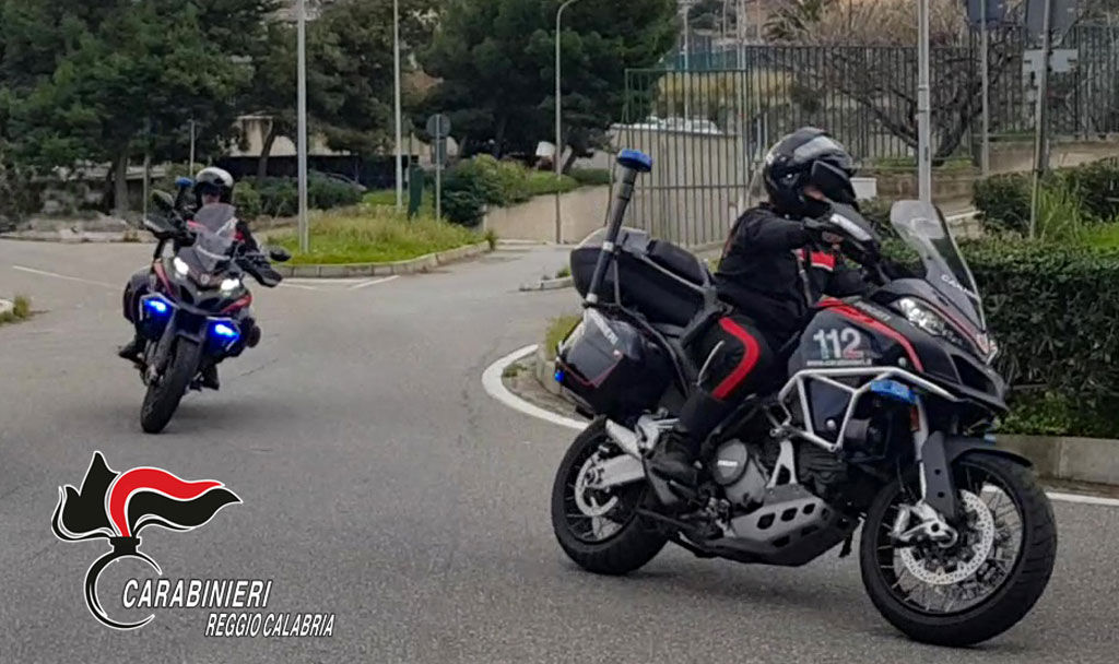 Furti ai danni di automobilisti nel Reggino, due arresti