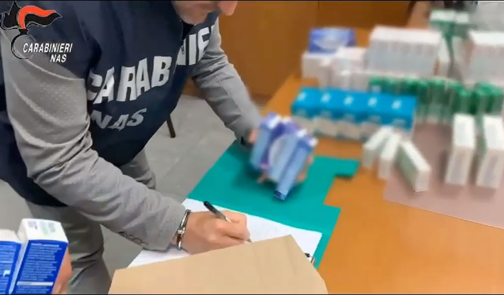 Ricette mediche per farmaci mai dati ai pazienti: denunciati 6 medici e un farmacista per truffa nel Reggino