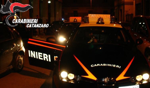Allacci abusivi alla rete elettrica, 2 arresti a Catanzaro