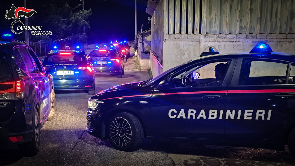 Estorsione a imprenditore, cinque arresti nella Locride